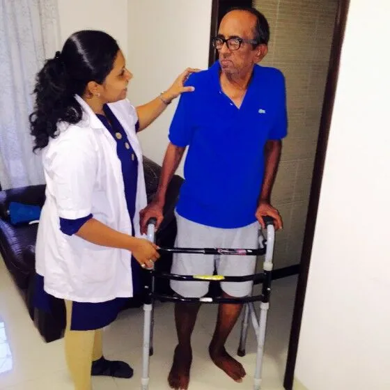 TKR client recovery with reliva physiotherapist